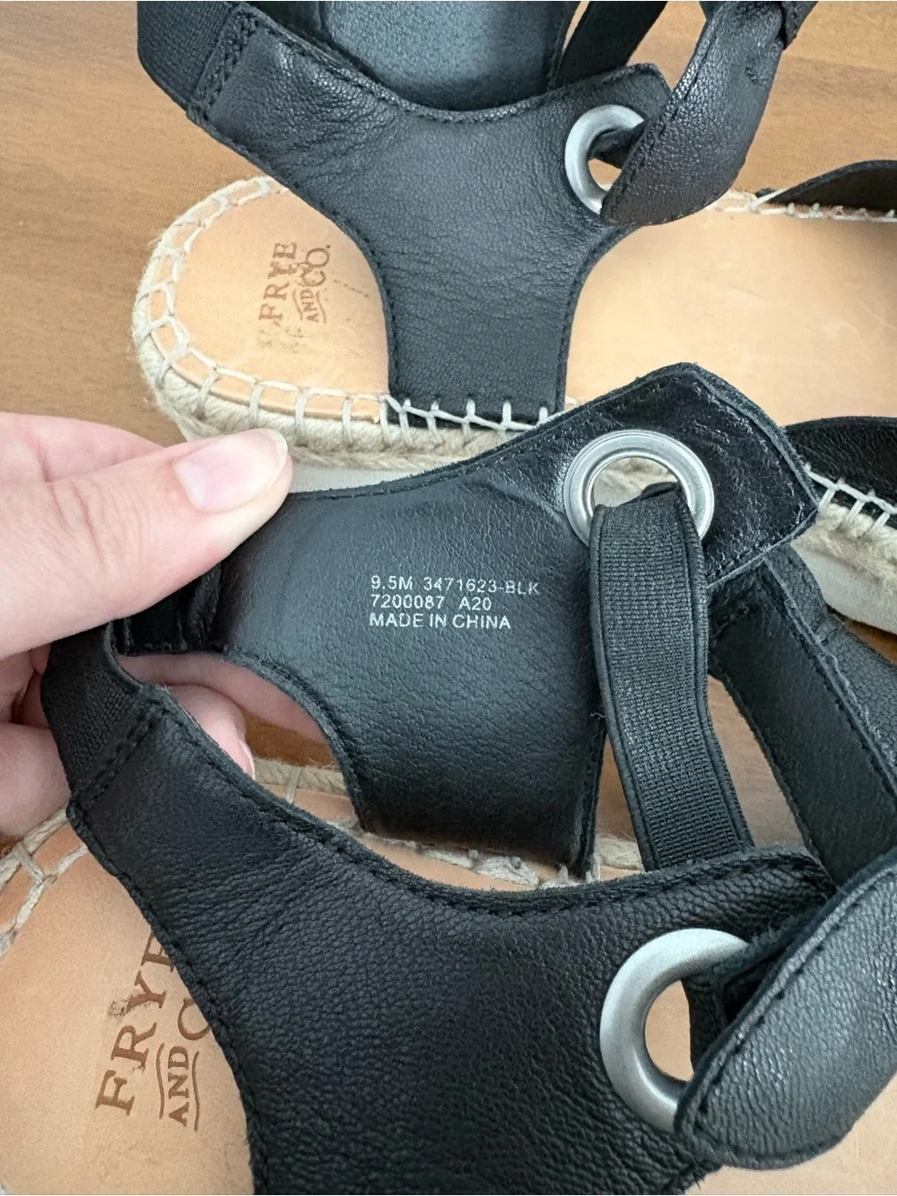 FRYE AND CO. black leather